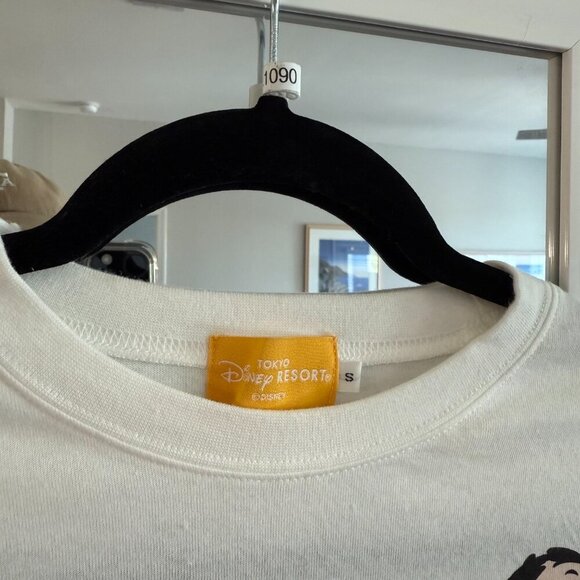 Tokyo Disney Resort T-Shirts Pooh's Besties Friends Size Small Color White - Picture 3 of 5